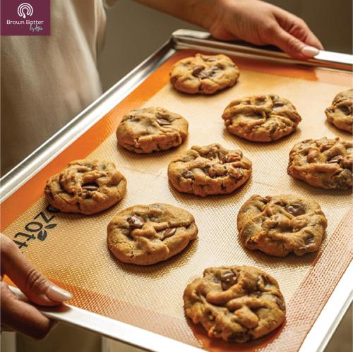 Classic milk chocolate cookies