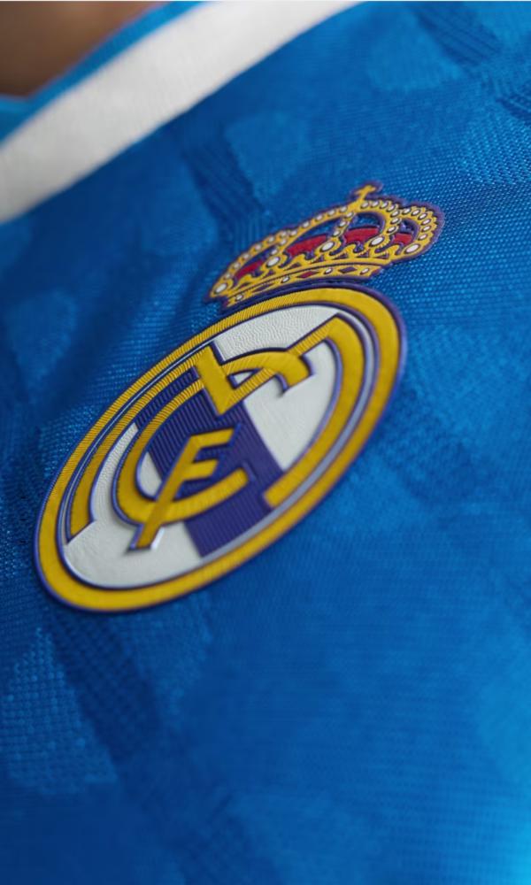 قميص ريال مدريد الأصلي الثالث 25-26 روشن -ROSHN