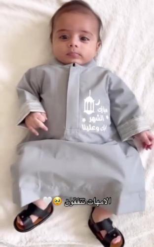 ثوب ولادي بالاسم تصميم جديد وانيق