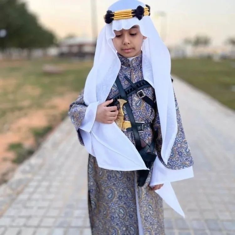 طقم يوم التاسيس المميز