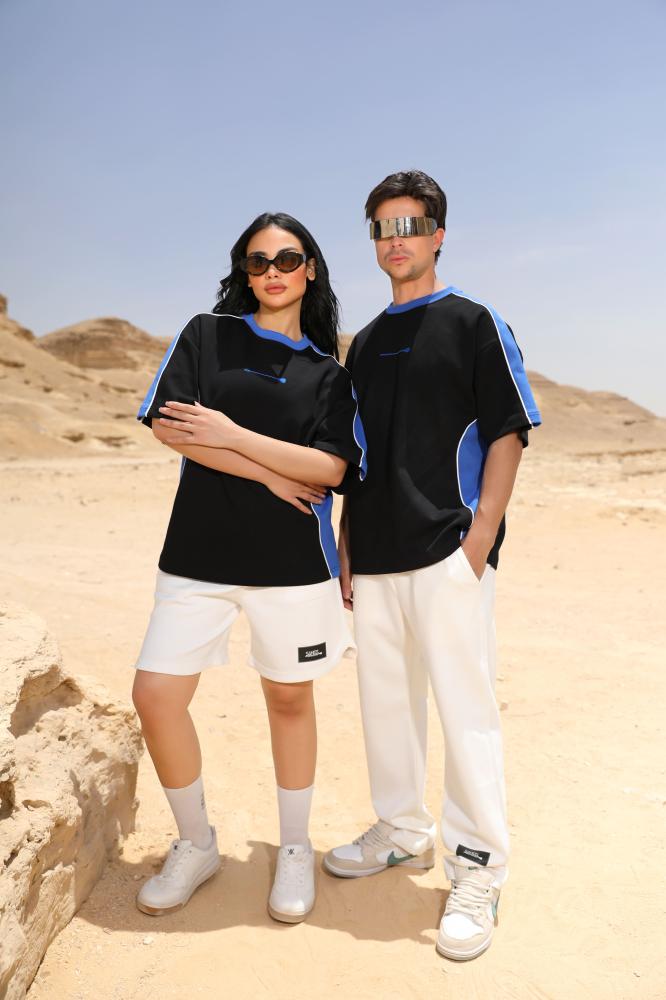T-Shirt Oversize Unisex أسود x أزرق