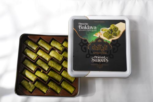 علبة اصابع بقلاوه خضراء