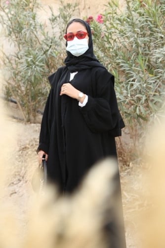 عبايه H17