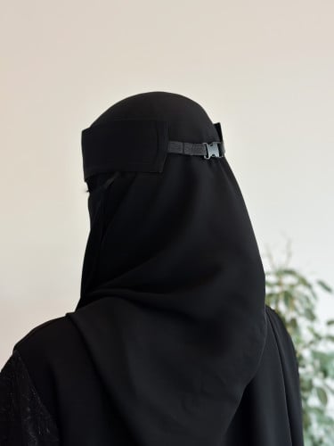 نقاب مشبك