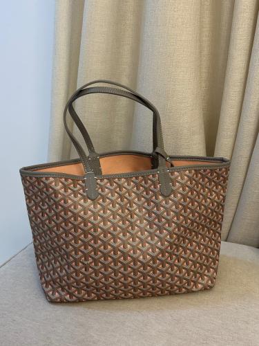 Goyard - M