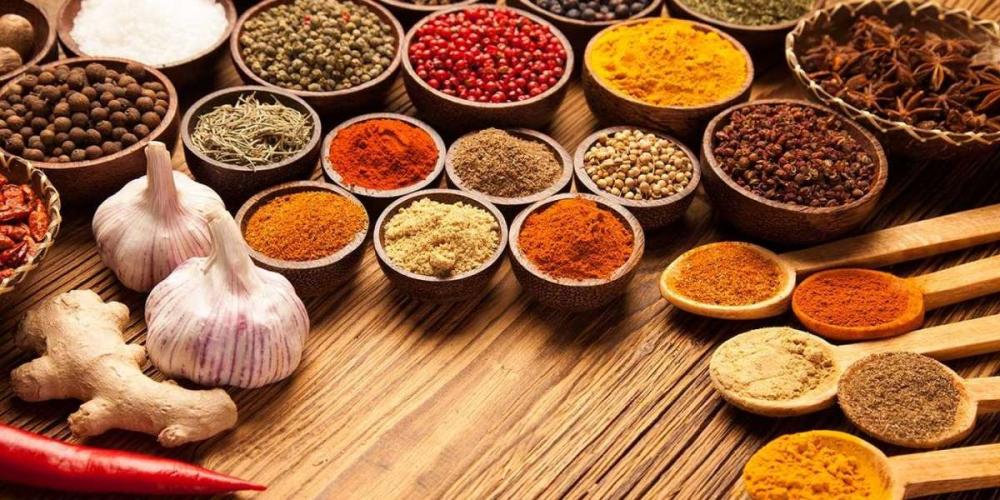 كيف تستخدم البهارات الأصلية لتعزيز نكهة طبخك؟ اكتشف سر التميز مع بهارات النعمان