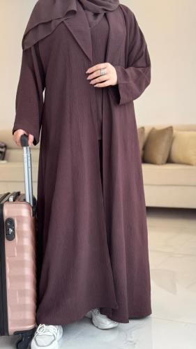 عباية سفر ياقة برغندي