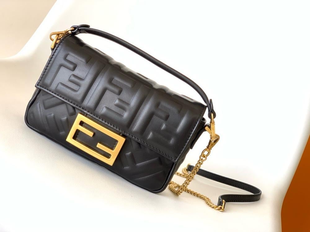 Fendi Mini Baguette 20cm