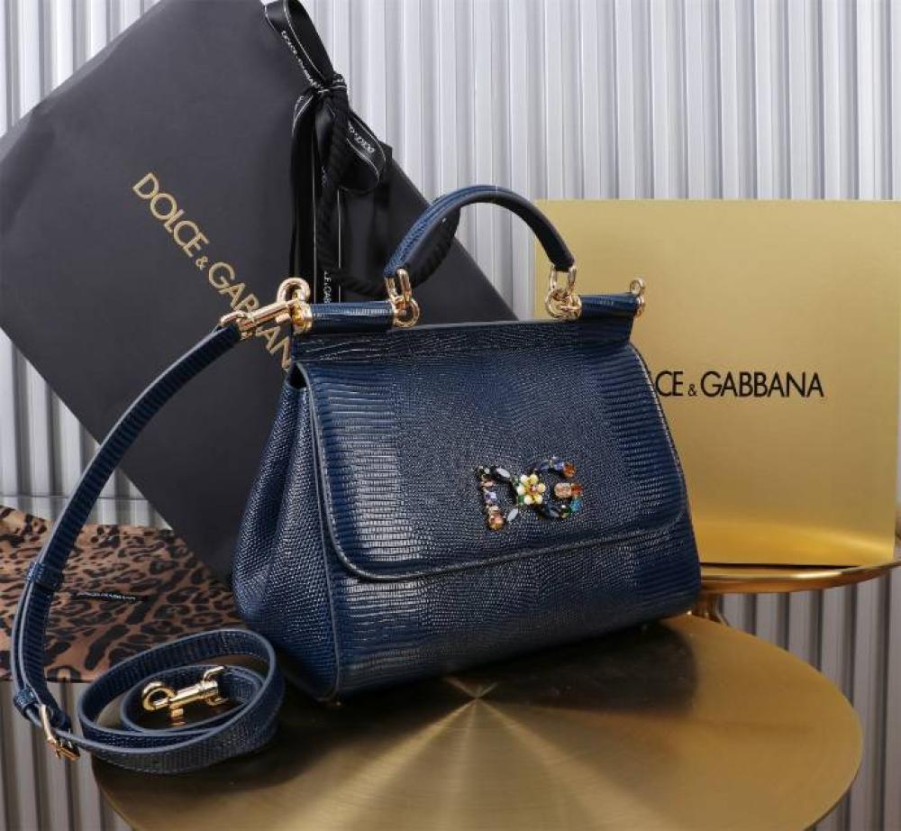 Dolce & Gabbana 18cm size | Haneen