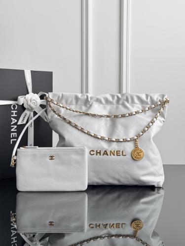 Chanel 22 Handbag Size 34.5cm | Haneen