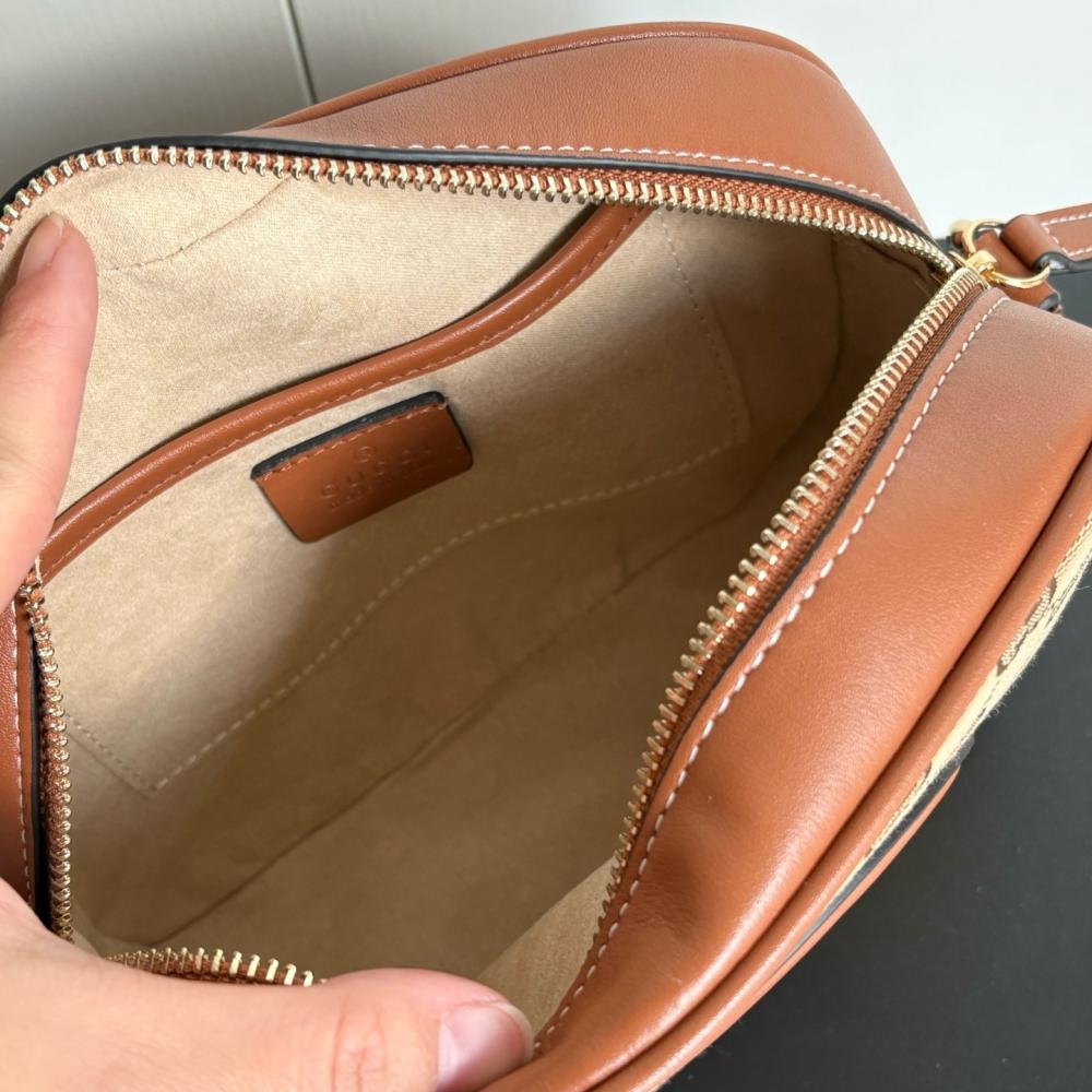 شنط قوتشي الأصلية