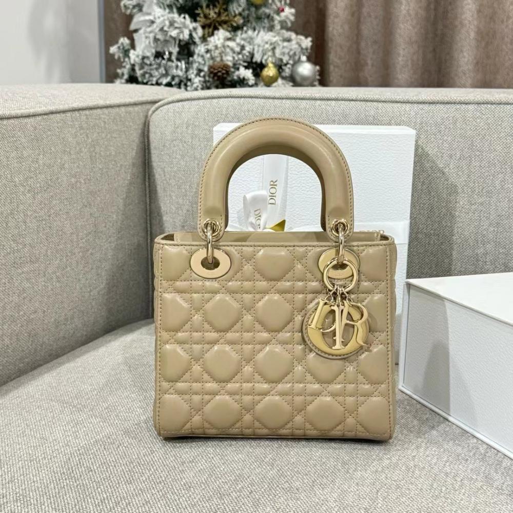 mini lady dior size in cm