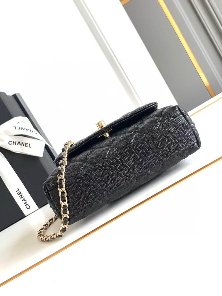 شنطة شانيل ميني