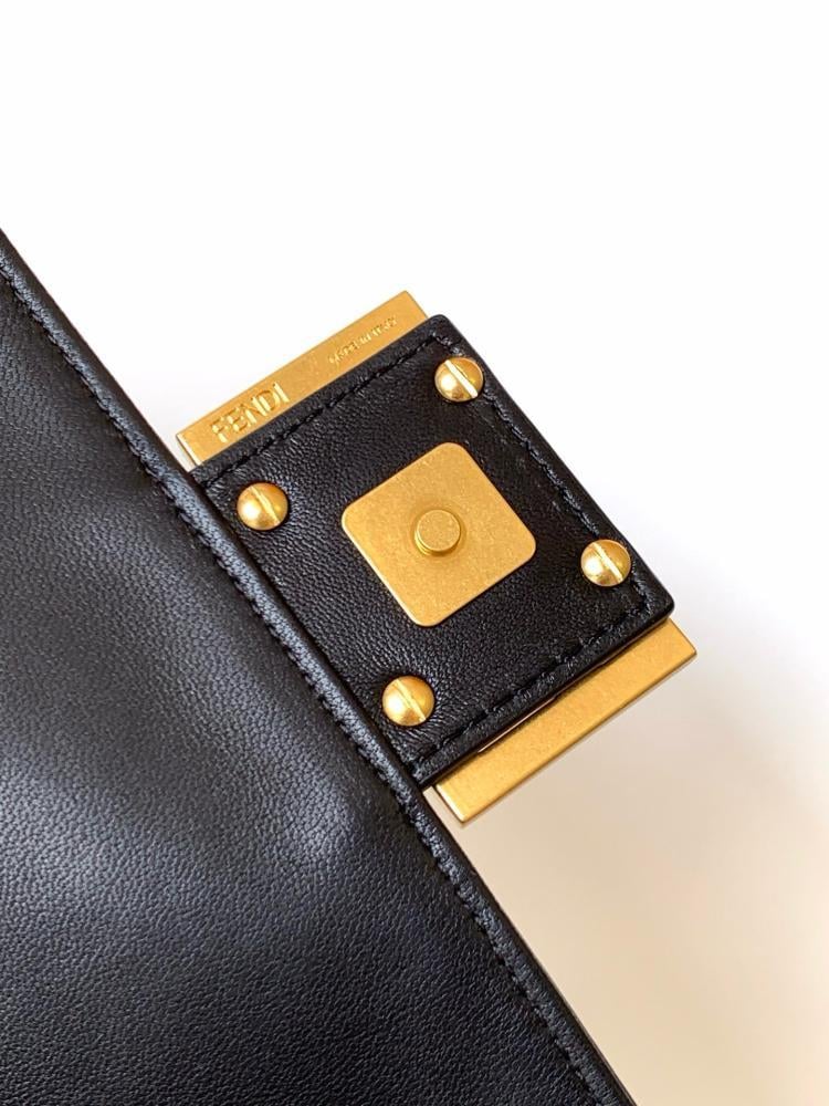 Fendi Mini Baguette 20cm