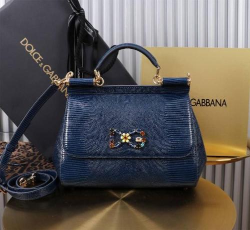 Dolce & Gabbana 18cm size | Haneen