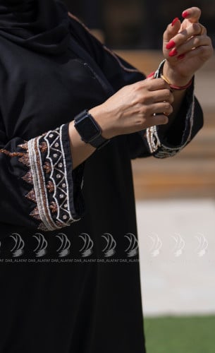 عباية شك بخرز