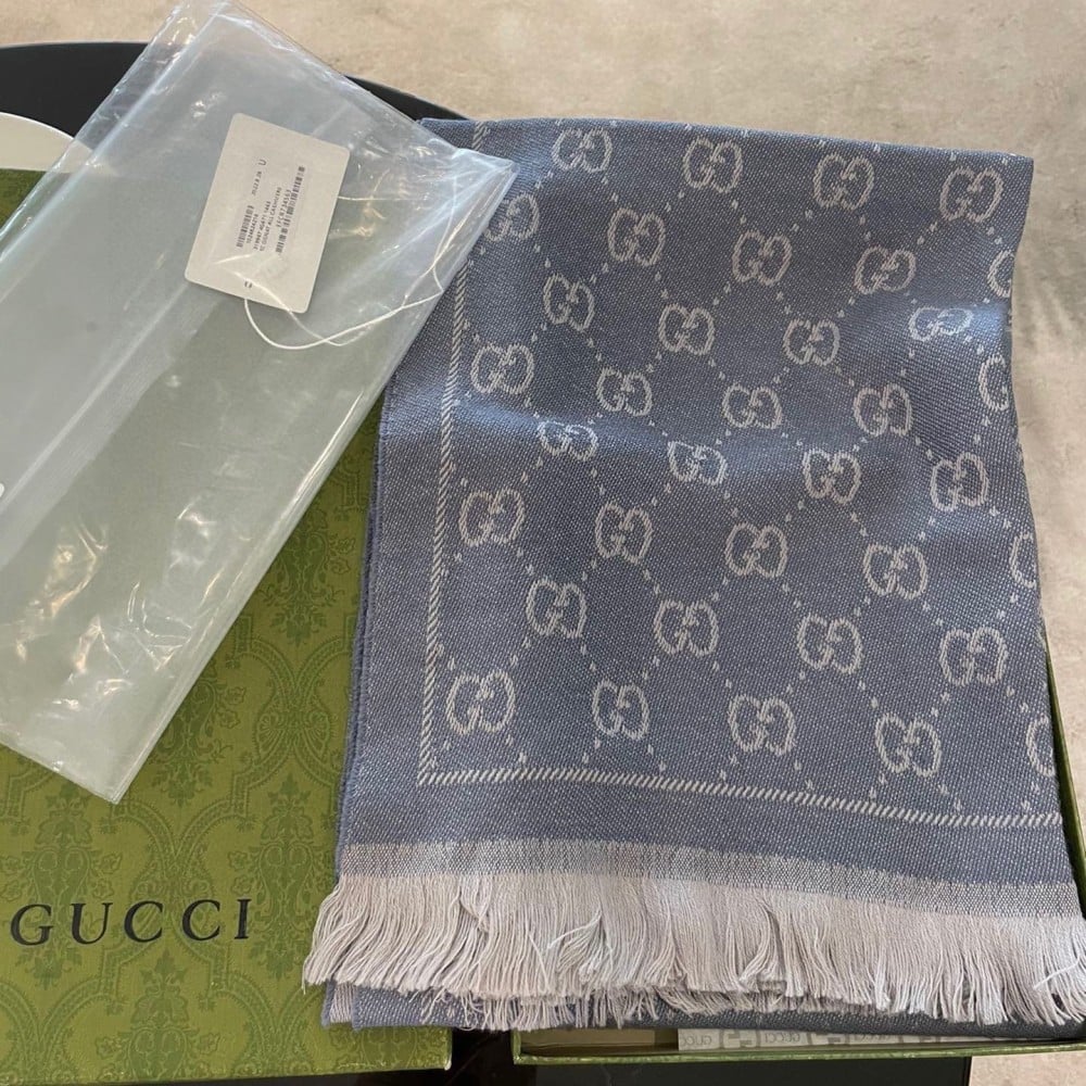 Gucci scarf