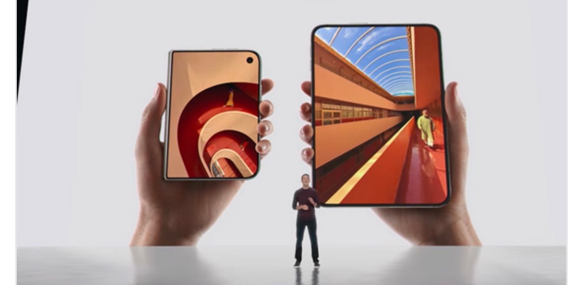 ايفون القابل للطي iPhone Duo مطوي ومفتوح جنبا الى جنب