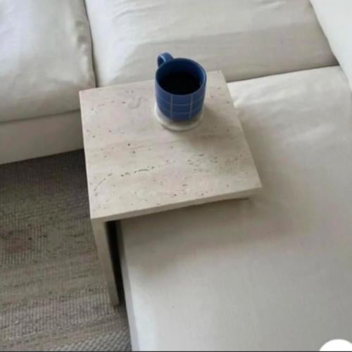 طلب خاص طاولة خدمة