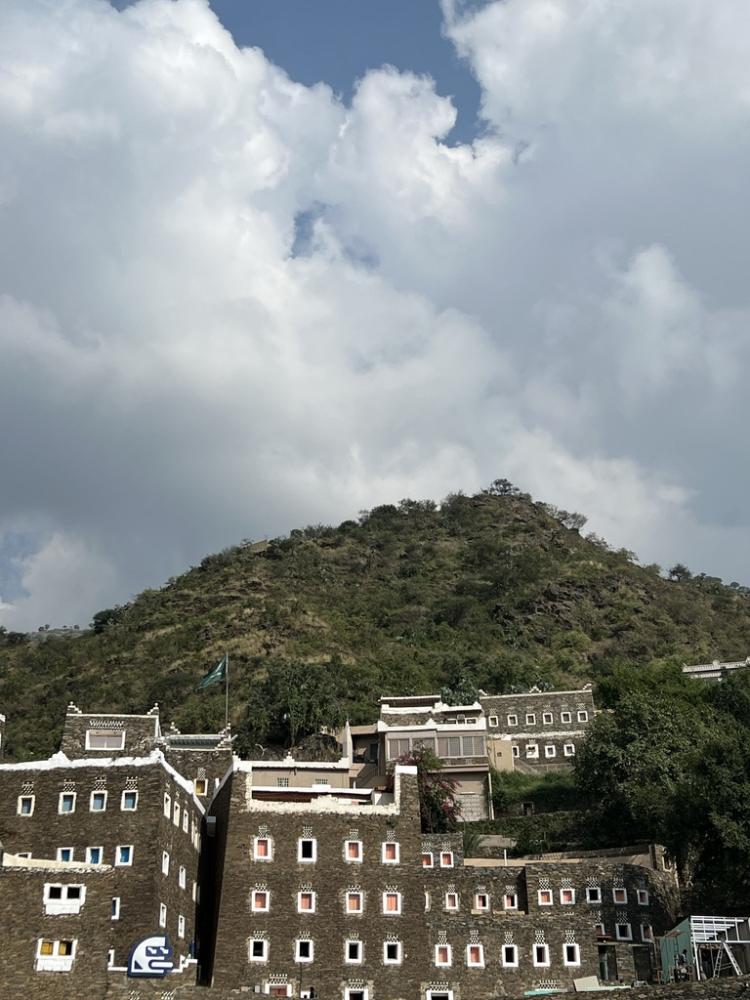 قرية جبلية في عسير