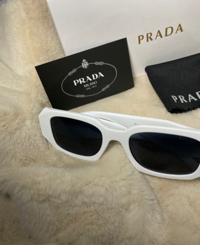 نظارة برادا اللون الأبيض - PRADA