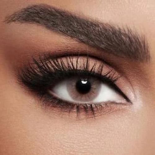 عدسات لاصقة من ناتشورال درجة اللون 01 كور ايفوري