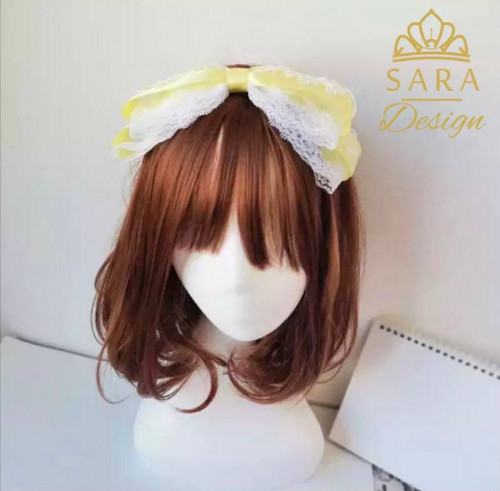 طوق بفيونكه وكلفه بعده الوان
