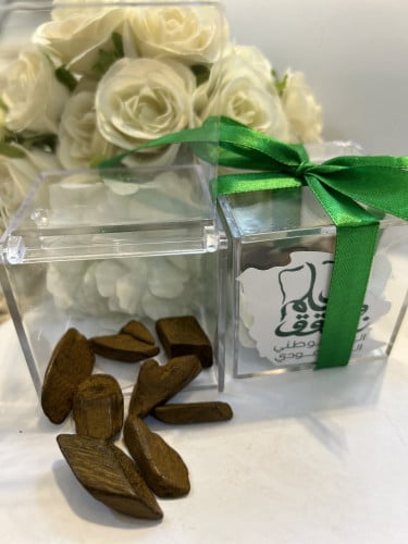توزيعات اليوم الوطني _علبةأكريلك تحتوي على ربع أوق...