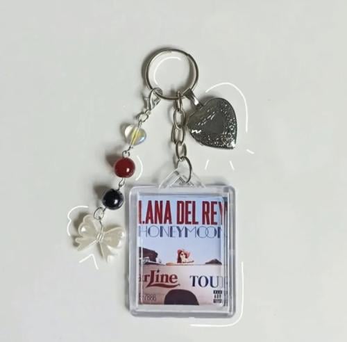ميدالية لانا ديل ري| Lana Del Rey