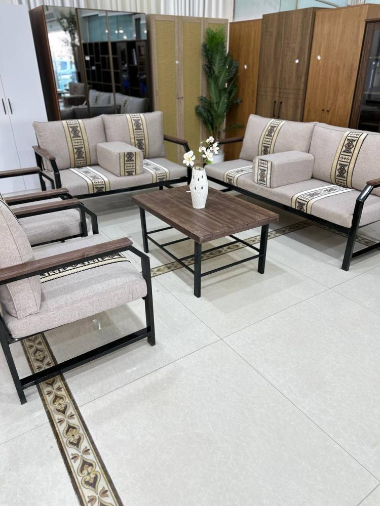 طقم جلسة حديد 7 أشخاص