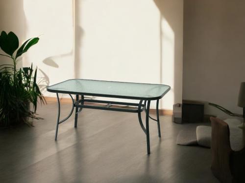 طاولة مستطيل زجاج اسود شفاف  f5030