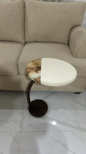 طاولة خدمة بتصميم عصري من تودو