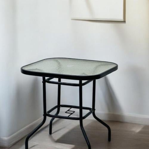 طاولة مربع زجاج شفاف اسود F5022
