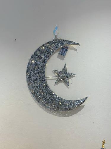 هلال رمضان مع نجمة مضيئ * منتج رمضان
