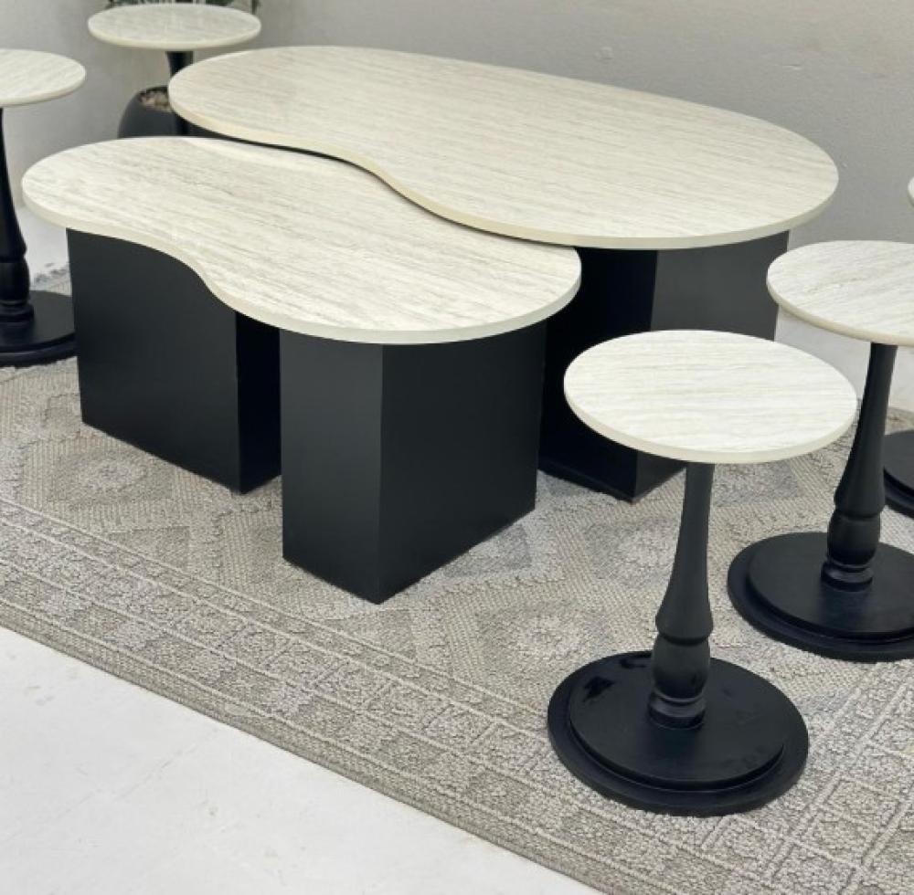 طقم طاولات 8قطع سطح بديل الرخام ترافنتينو قاعده خشب لون اسود