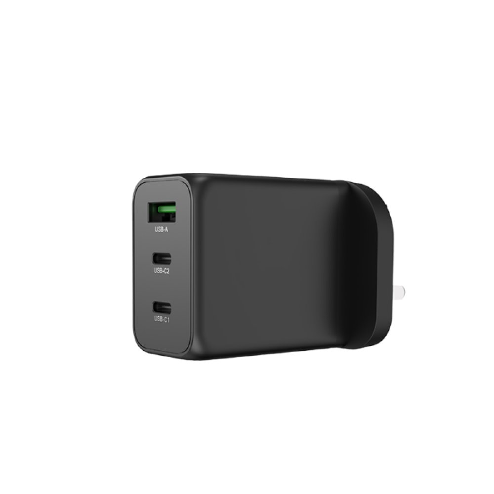 شاحن جداري ليفوري 65 واط منفذين USB-C ومنفذ USB-A - أبيض