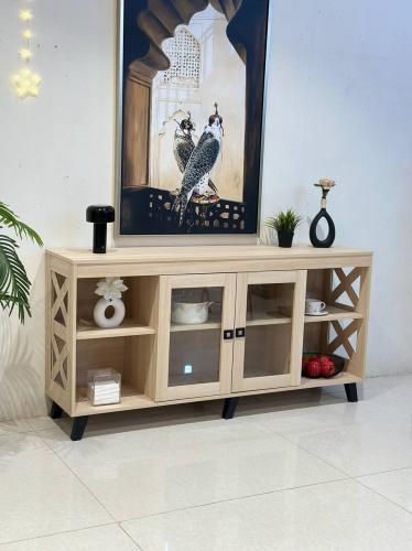 دولاب بوفية خشب ماليزي لون بيج