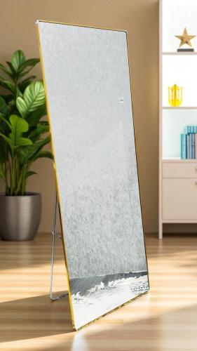 مرآة بإطار ذهبي بتصميم عصري – مقاس 165سم × قطر 60 سم – مع ستاند أنيق