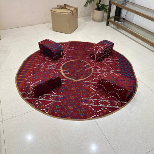 طقم رحلات دائري مع دكاية