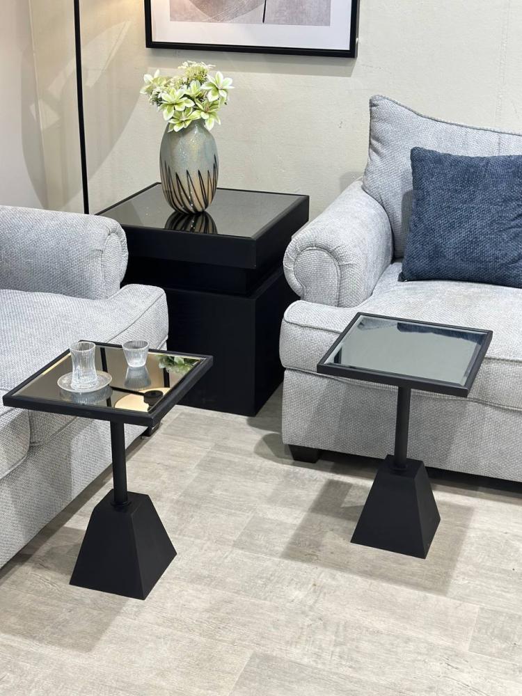 Oak table set with 4 side tables and black mirrored glass top - Nasaq