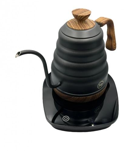 غلاية سيب اسود 1L مقبض خشبي