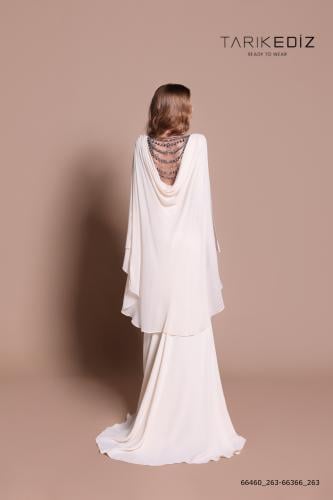 طارق ايديز  طقم راقي مكسي مطرز من الخلف وردي