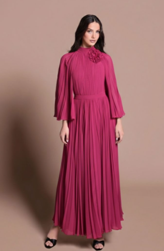 طارق ايديز  طقم من تنورة و توب شيفون بليسيه