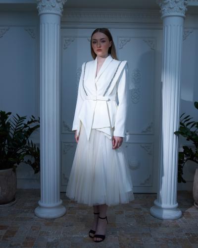 فستان كريب  وتول بحزام وكرستال