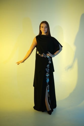 تايور سهرة أسود من متجر ايفروز - Efruz