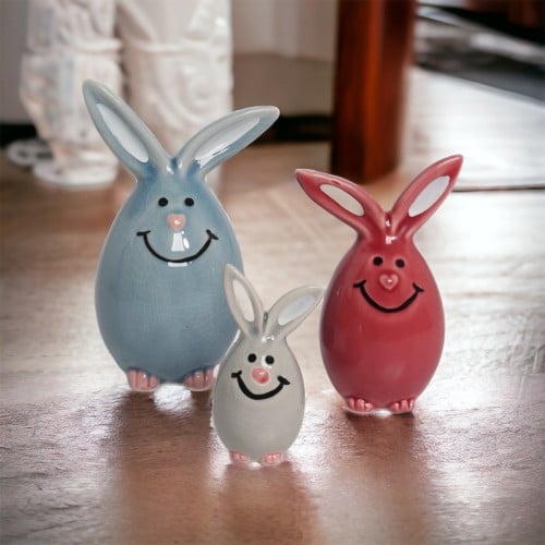 مجسم ارانب سيراميك طقم مكون من ثلاث قطع.