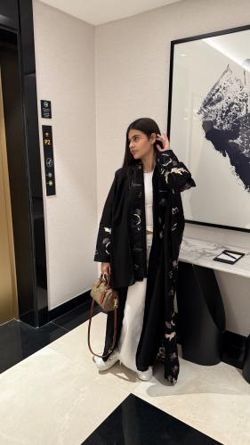 نص بشت مطرز