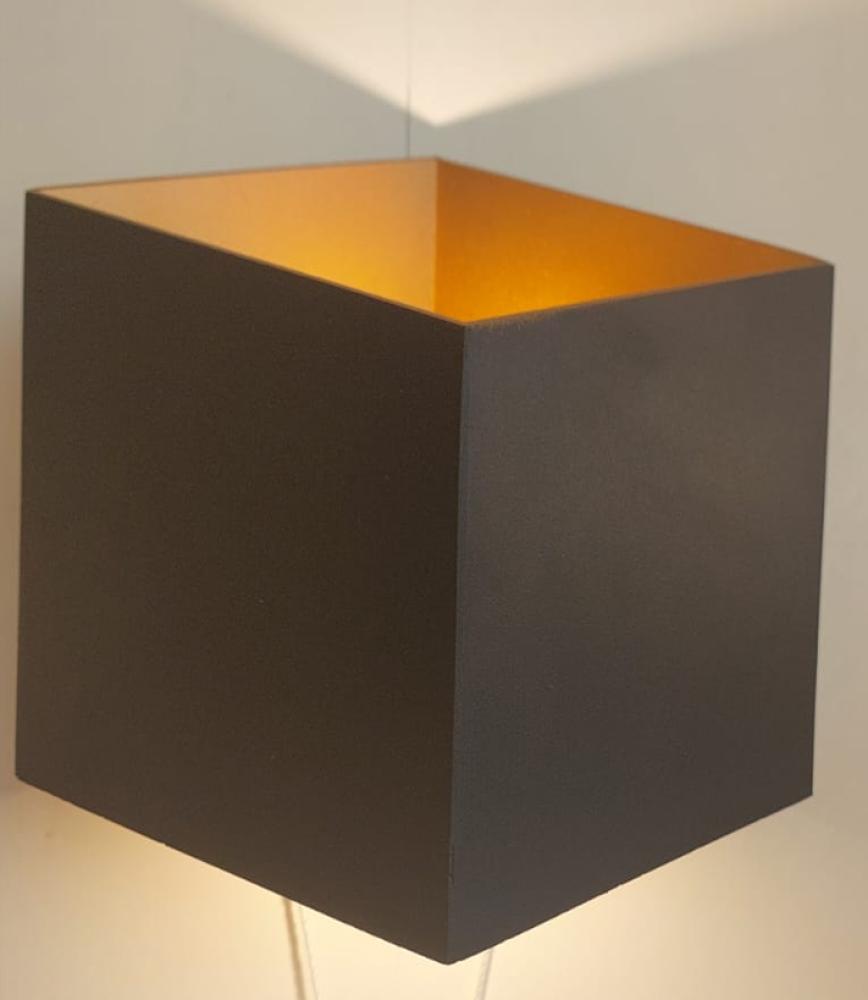 كشاف جداري ديكوري مكعب LED مودرن - اضاءه اصفرلون أسود - إضاءة مزدوجة لأعلى وأسفل