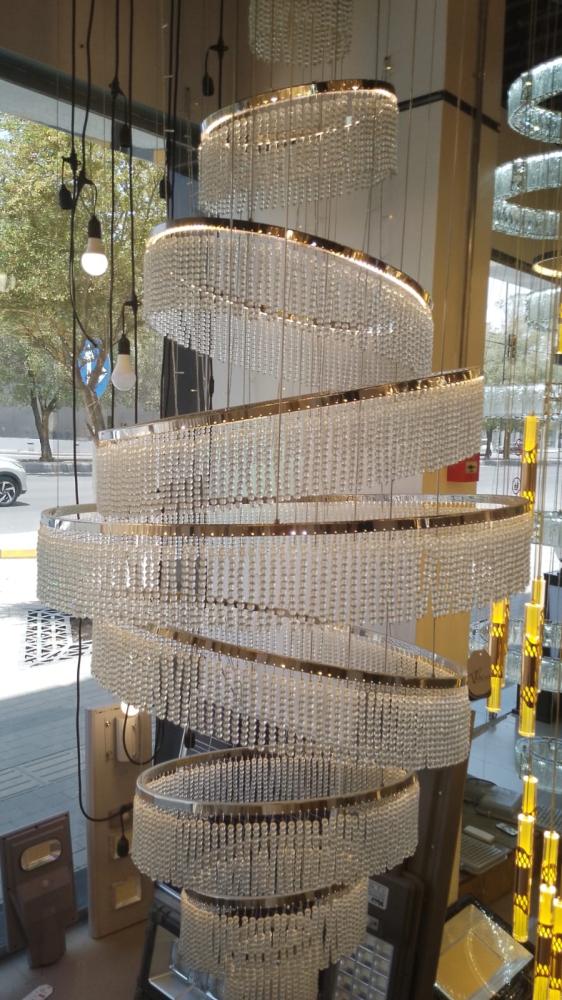 ثريا كريستال طويلة ٥ متر ٩ طبقات استايل أوروبي بإضاءة LED ثلاثية فاخرة للمداخل والصالات العالية