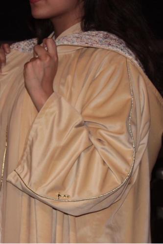 عباية مخمل تويد شتوية